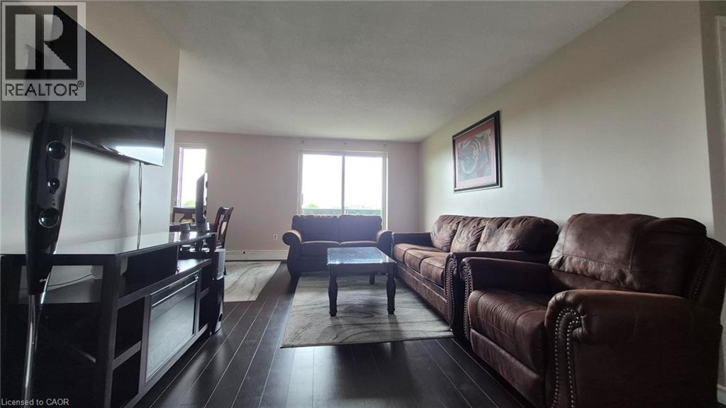 279 Chandler Drive Unit# 706, Kitchener, Ontario  N2E 1X6 - Photo 12 - 40792880