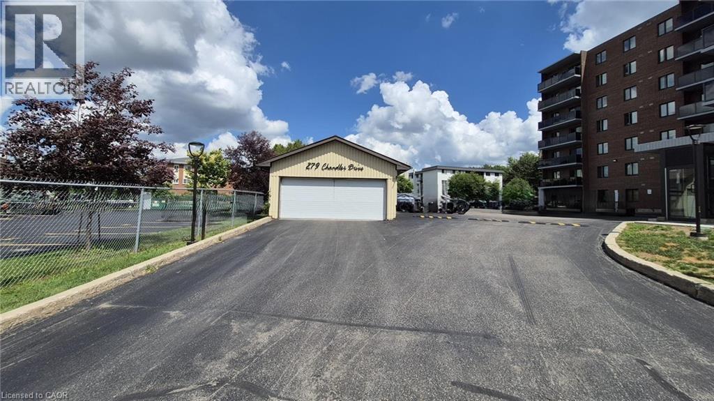 279 Chandler Drive Unit# 706, Kitchener, Ontario  N2E 1X6 - Photo 3 - 40792880