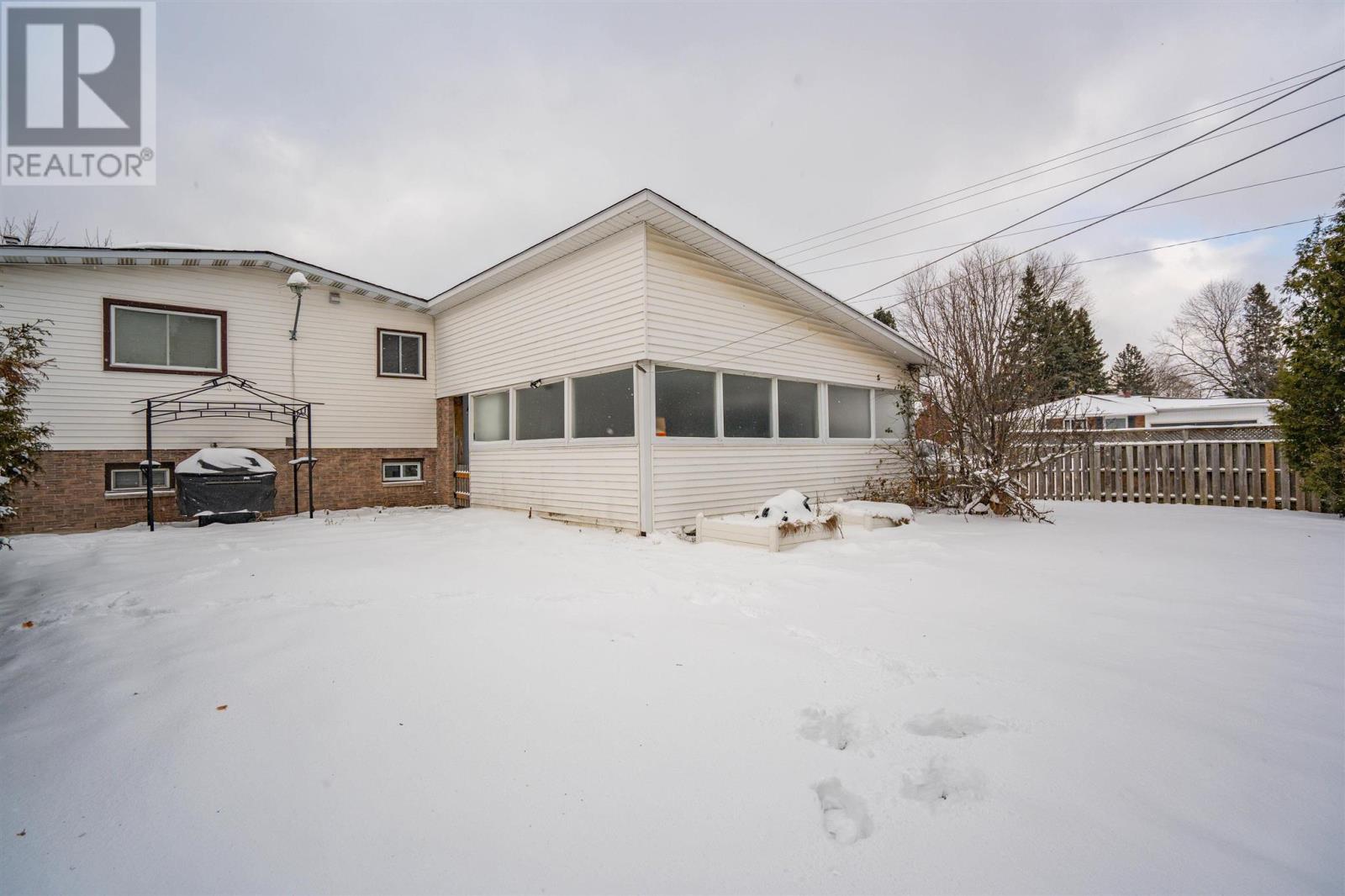 7 Fort Creek Dr, Sault Ste. Marie, Ontario P6C 5T7 - Photo 27 - SM253430