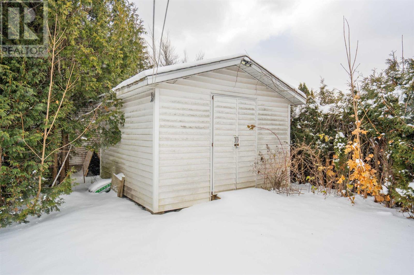 7 Fort Creek Dr, Sault Ste. Marie, Ontario P6C 5T7 - Photo 32 - SM253430