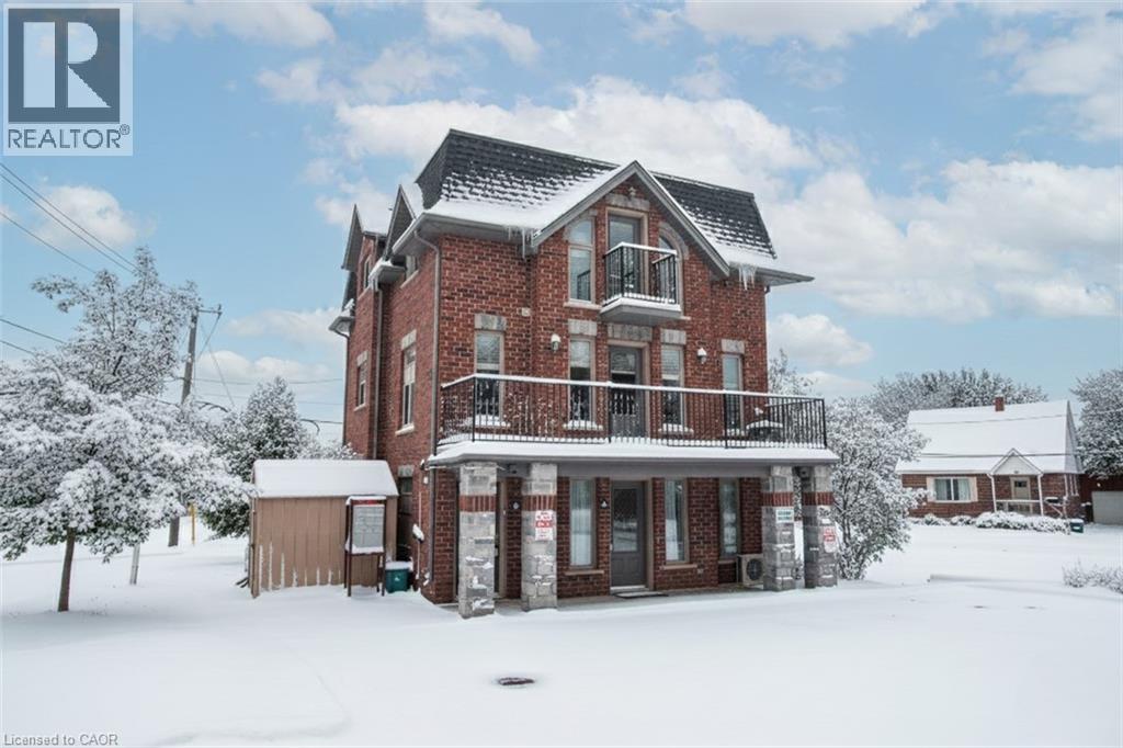 489 East Avenue Unit# B, Kitchener, Ontario  N2H 0A8 - Photo 1 - 40760240