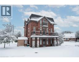 489 EAST Avenue Unit# B, Kitchener, Ontario