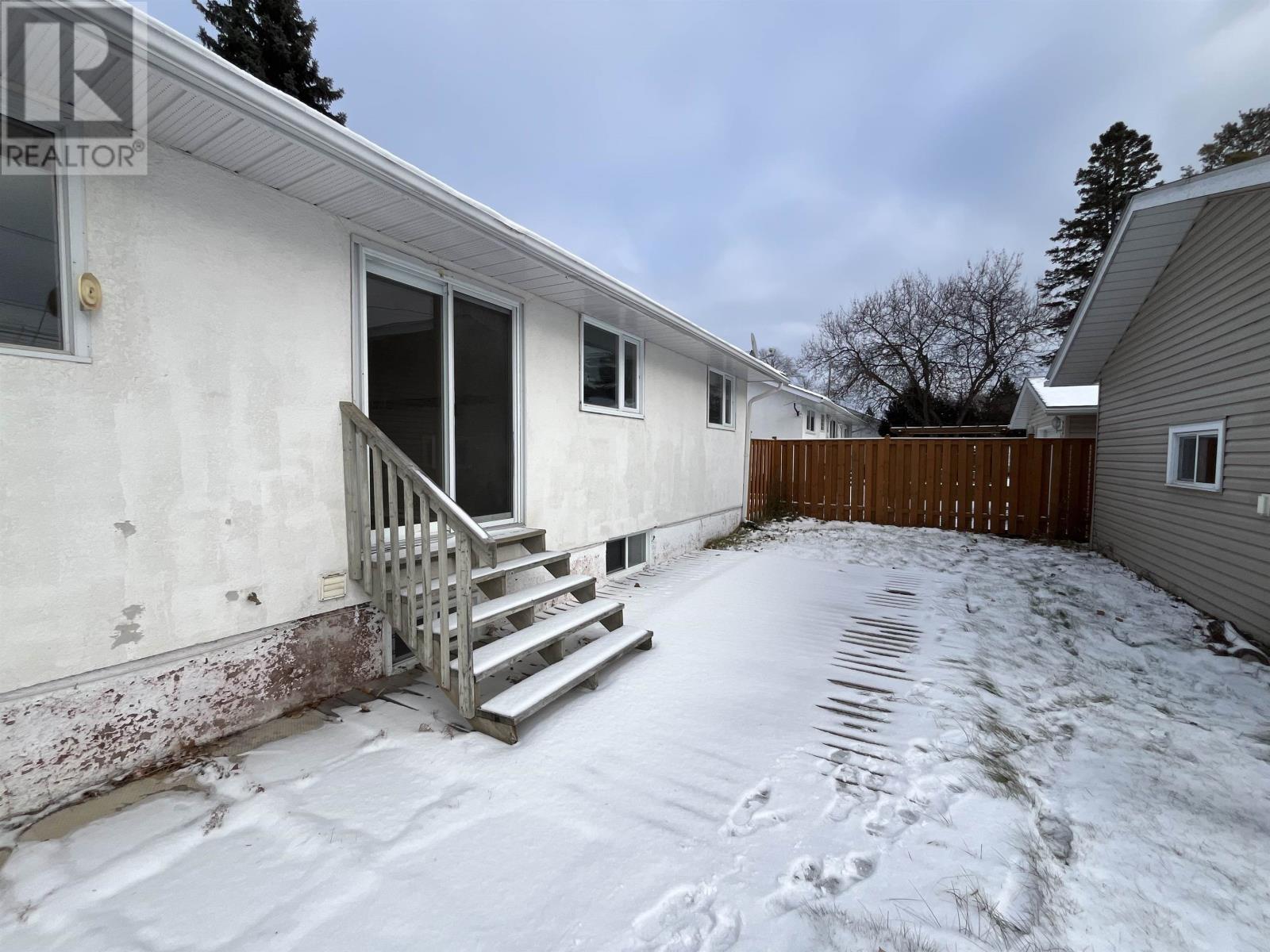 725 Second St W, Fort Frances, Ontario  P9A 2Z9 - Photo 3 - TB253585