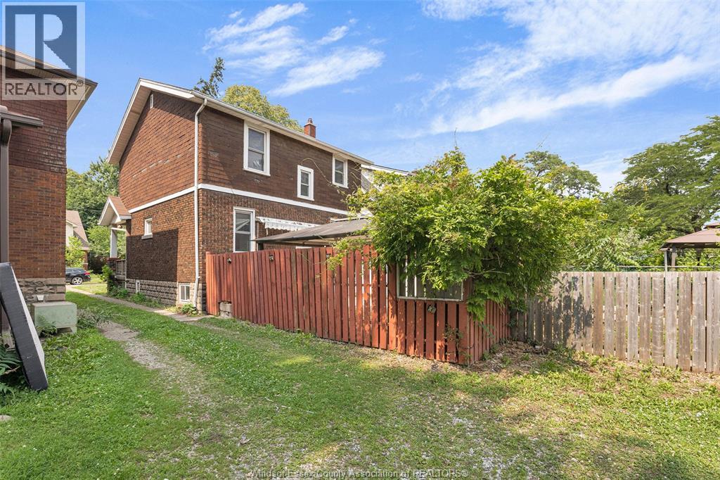 3217 Linwood, Windsor, Ontario N9C 1P9 - Photo 20 - 25031378