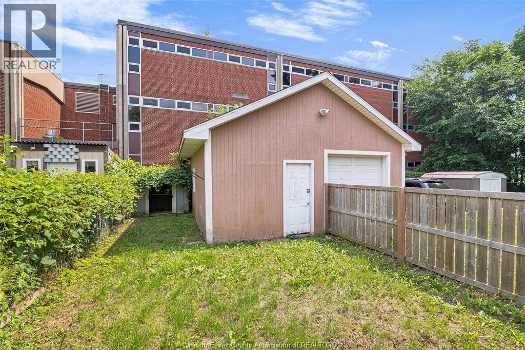 3217 Linwood, Windsor, Ontario N9C 1P9 - Photo 21 - 25031378