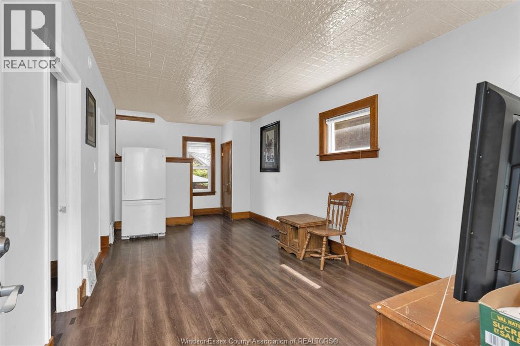 3217 Linwood, Windsor, Ontario N9C 1P9 - Photo 4 - 25031378
