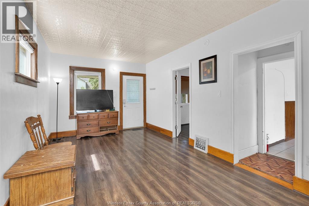 3217 Linwood, Windsor, Ontario N9C 1P9 - Photo 5 - 25031378