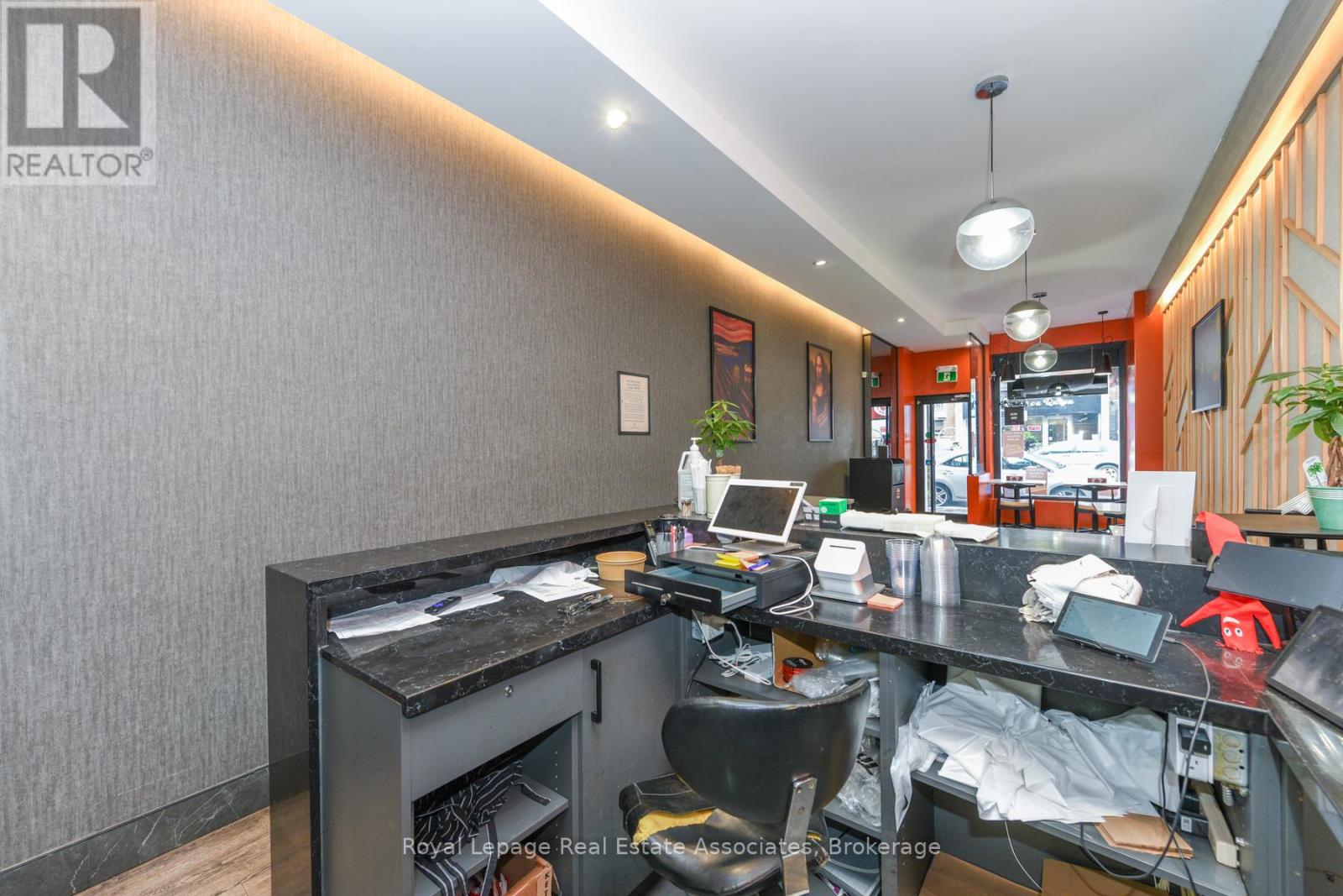 671 Queen Street W, Toronto, Ontario  M6J 1E6 - Photo 16 - C12610344