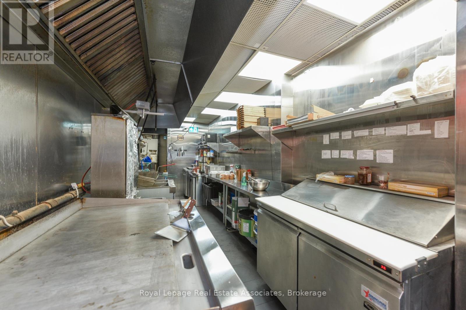 671 Queen Street W, Toronto, Ontario  M6J 1E6 - Photo 25 - C12610344