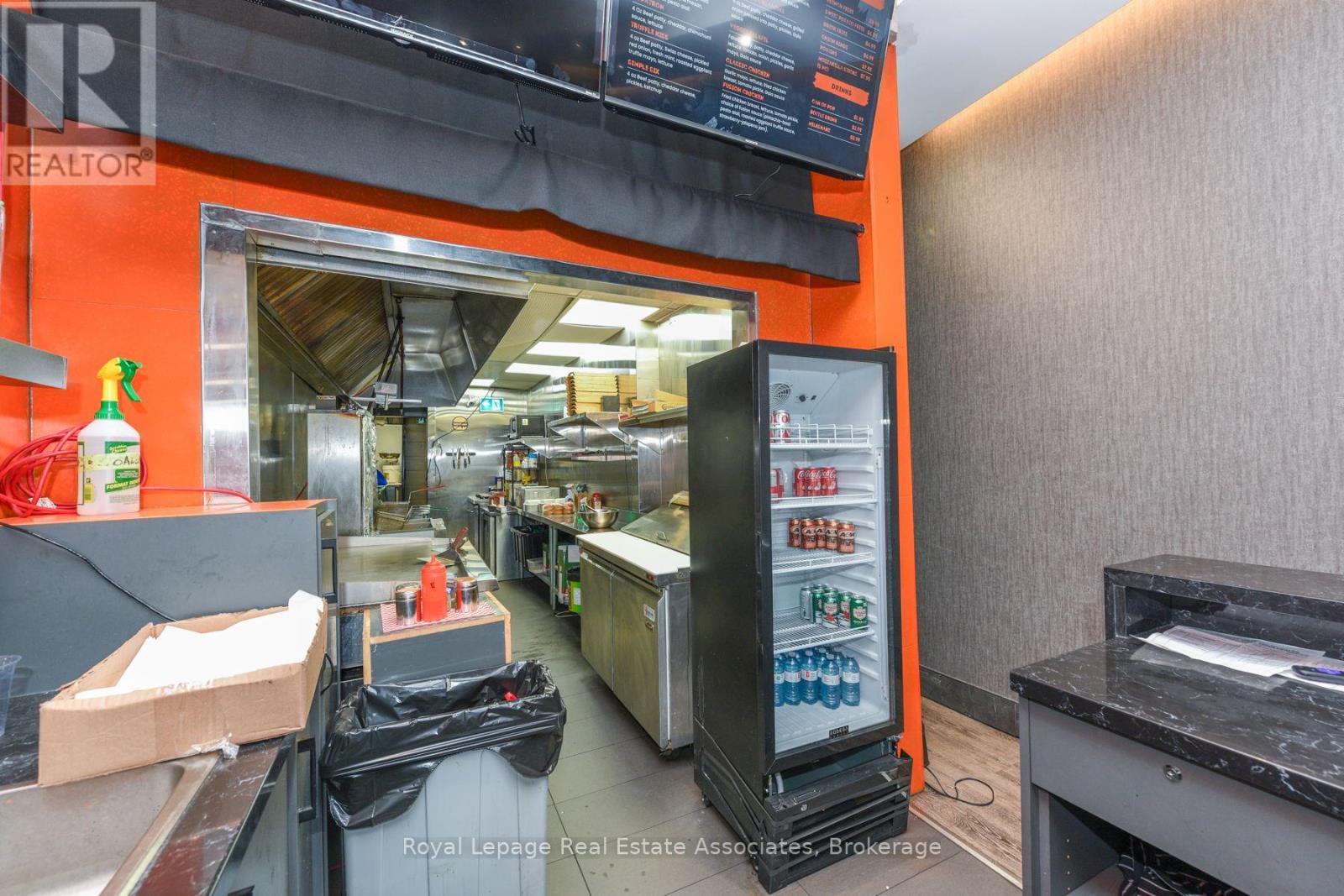671 Queen Street W, Toronto, Ontario  M6J 1E6 - Photo 27 - C12610344