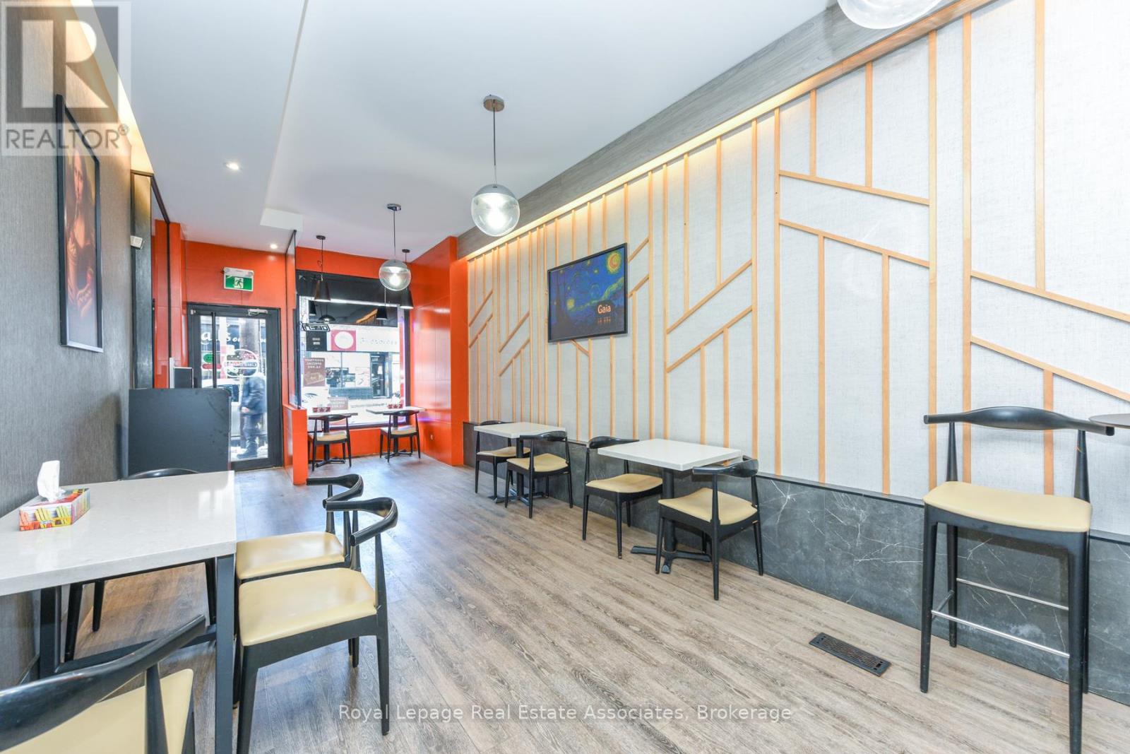 671 Queen Street W, Toronto, Ontario  M6J 1E6 - Photo 3 - C12610344