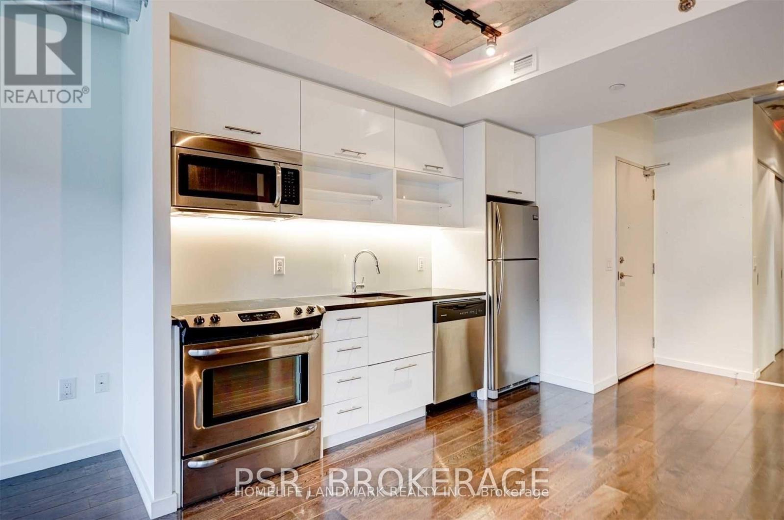 617 - 32 Trolley Crescent, Toronto, Ontario  M5A 0E9 - Photo 5 - C12610382