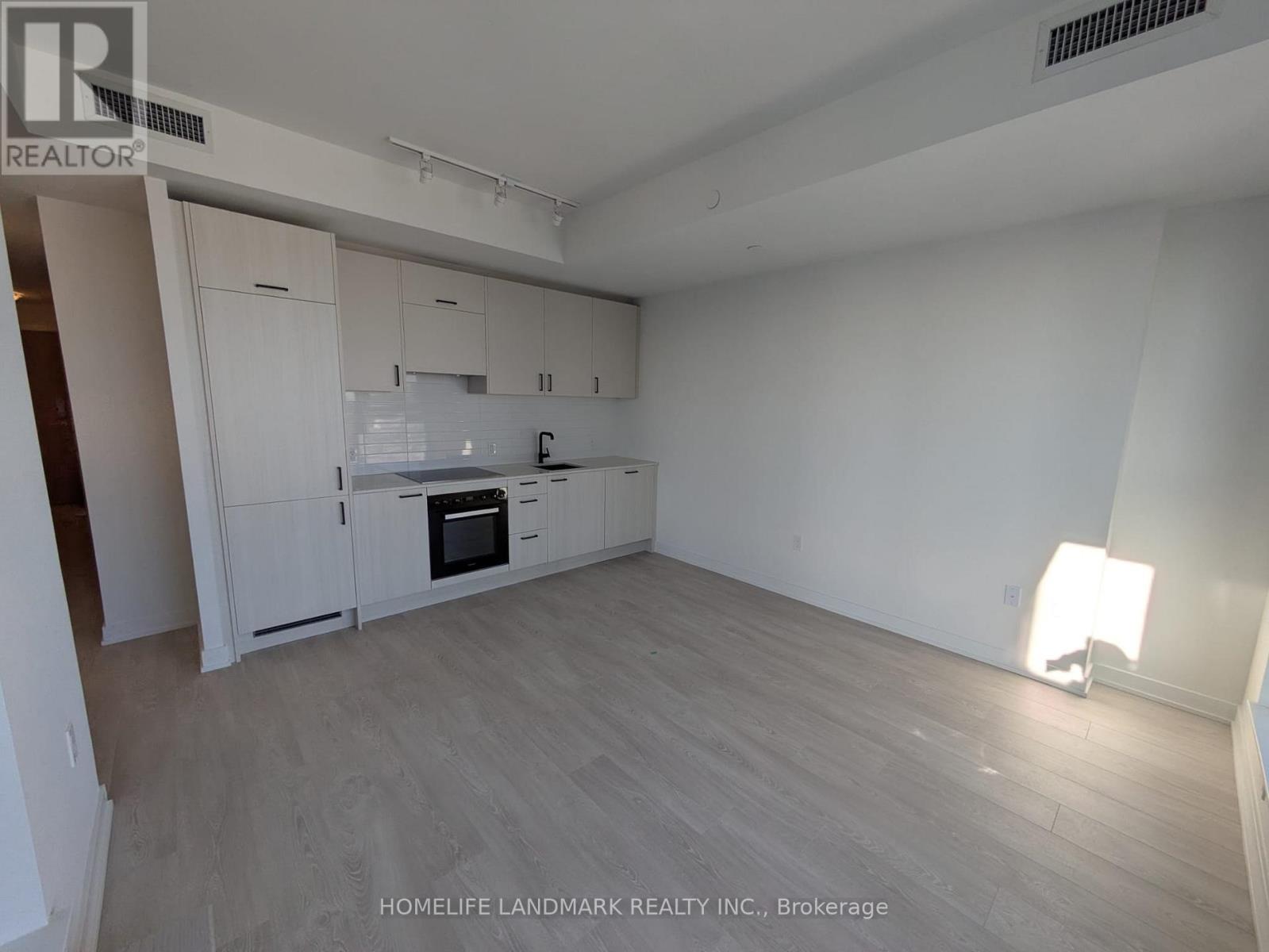 1520 - 1 QUARRINGTON LANE, Toronto, Ontario