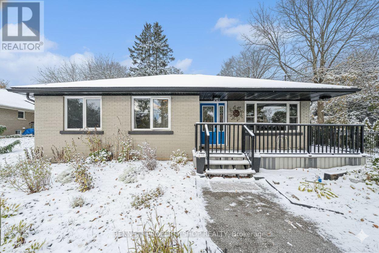 1109 EDWARD STREET, Ottawa, Ontario