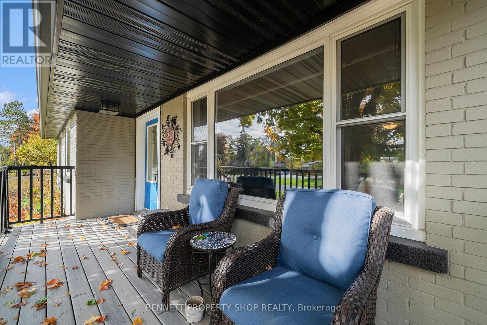 1109 Edward Street, Ottawa, Ontario  K4M 1G8 - Photo 2 - X12462556