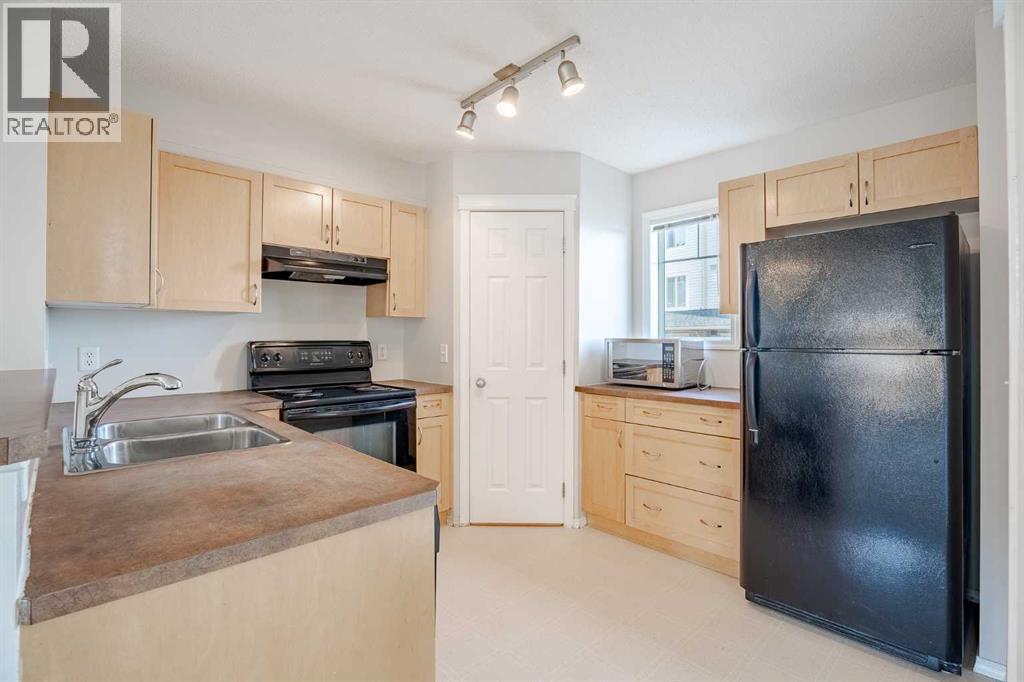 122 Panamount Drive Nw, Calgary, Alberta  T3K 6K3 - Photo 11 - A2270329