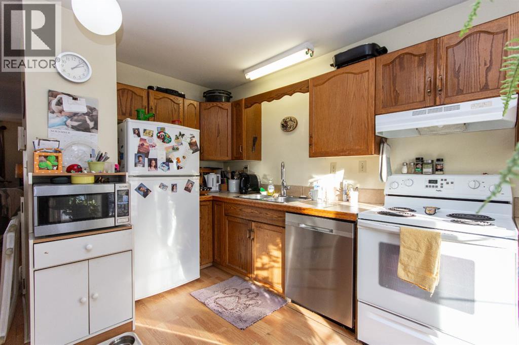 5103 & 5105 38 Street, Red Deer, Alberta  T4N 0X2 - Photo 8 - A2271643