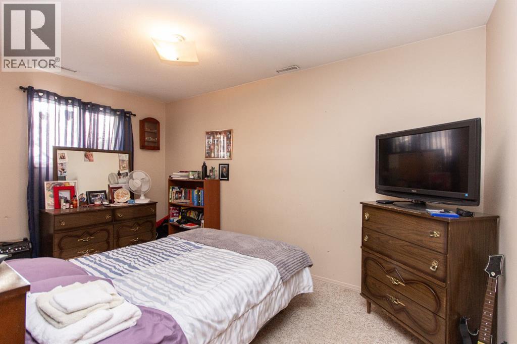 5103 & 5105 38 Street, Red Deer, Alberta  T4N 0X2 - Photo 14 - A2271643