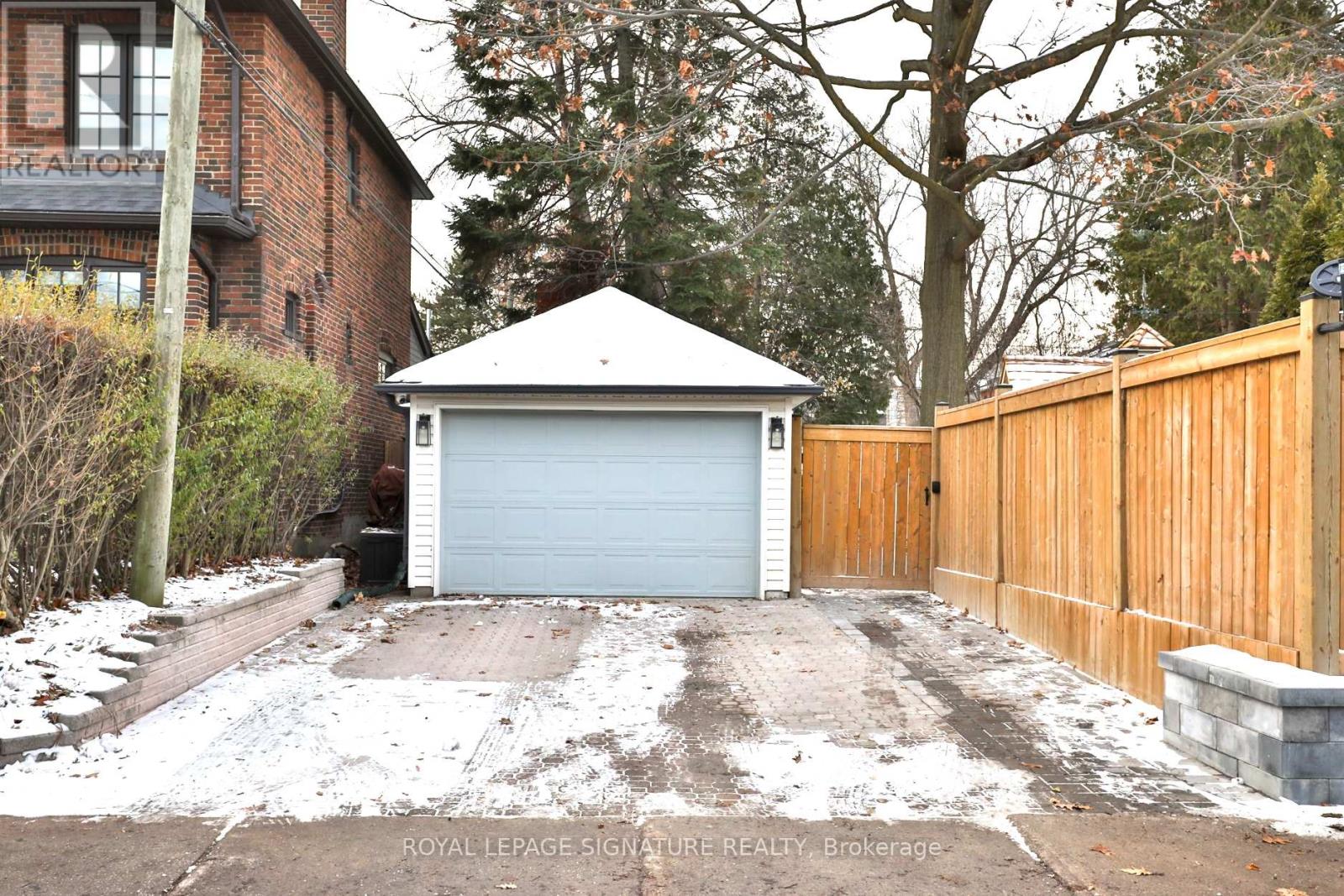 28 Belle Ayre Boulevard, Toronto, Ontario  M4S 1K3 - Photo 46 - C12609782