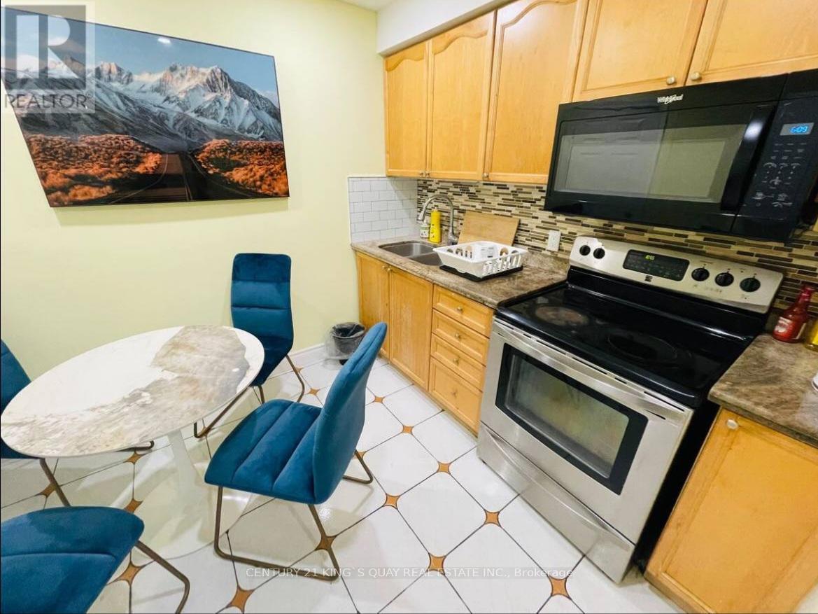 117 Northolt Crescent, Markham, Ontario  L3R 6N9 - Photo 3 - N12610416