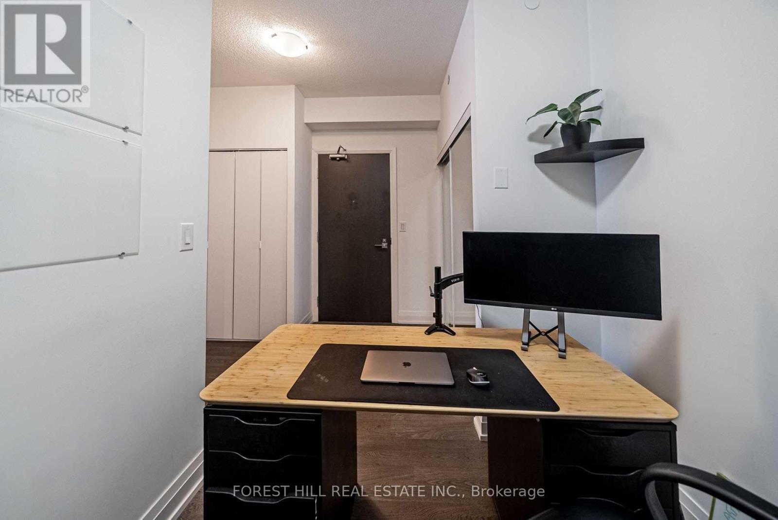 1201 - 3700 Highway 7, Vaughan, Ontario  L4L 0G8 - Photo 3 - N12610422