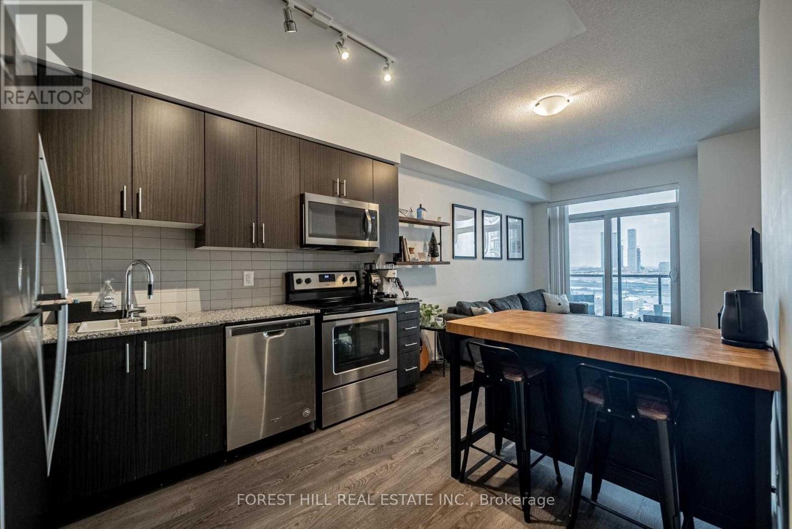 1201 - 3700 Highway 7, Vaughan, Ontario  L4L 0G8 - Photo 4 - N12610422