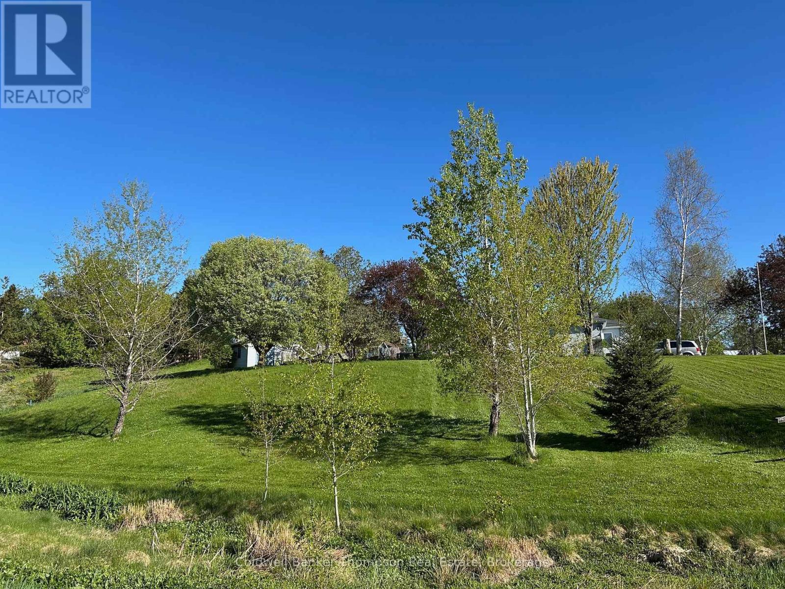 119 Centre Street, Burk's Falls, Ontario P0A 1C0 - Photo 6 - X12375253