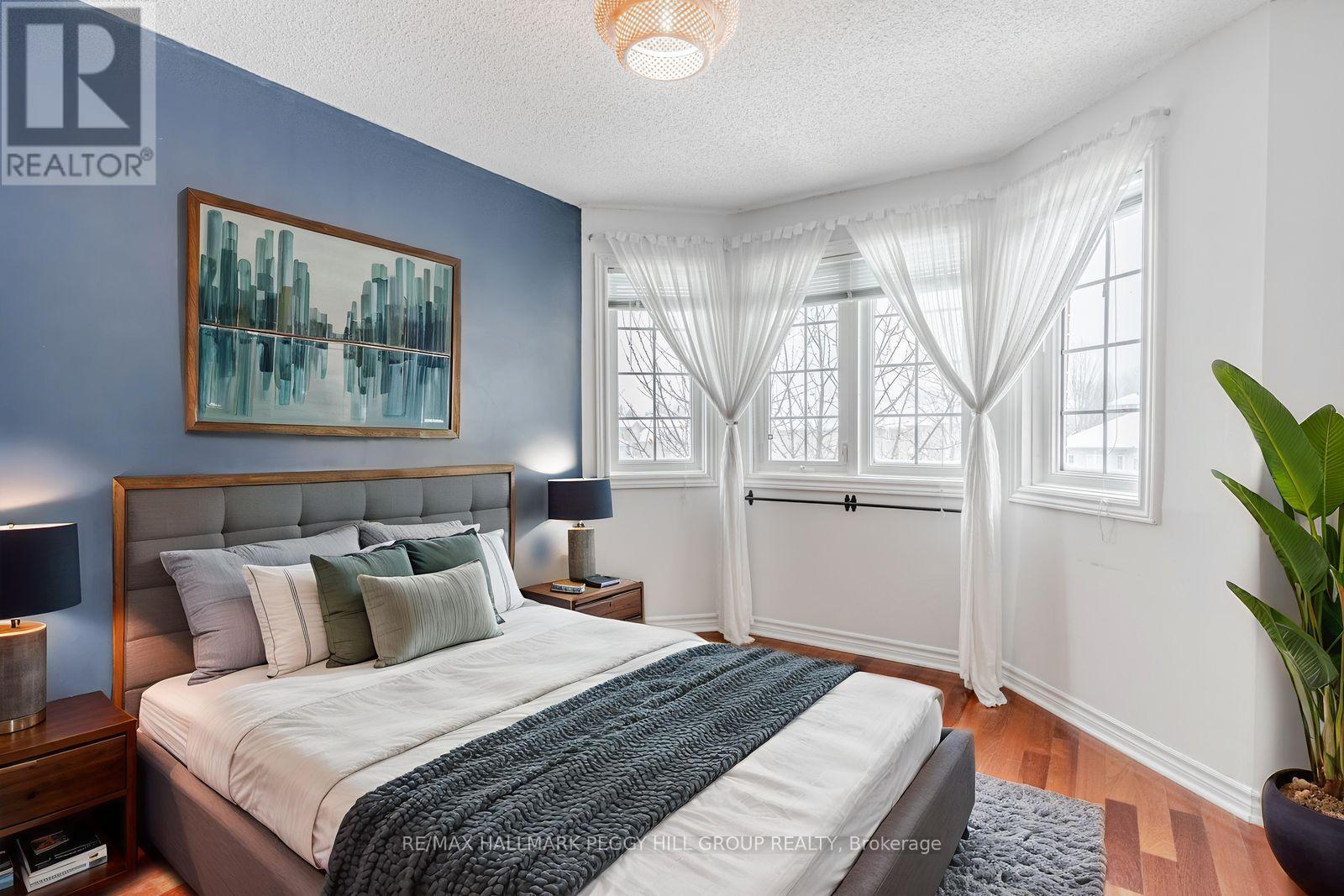 6 Laurelwood Lane, Barrie (Ardagh), Ontario  L4N 0Z8 - Photo 11 - S12610396