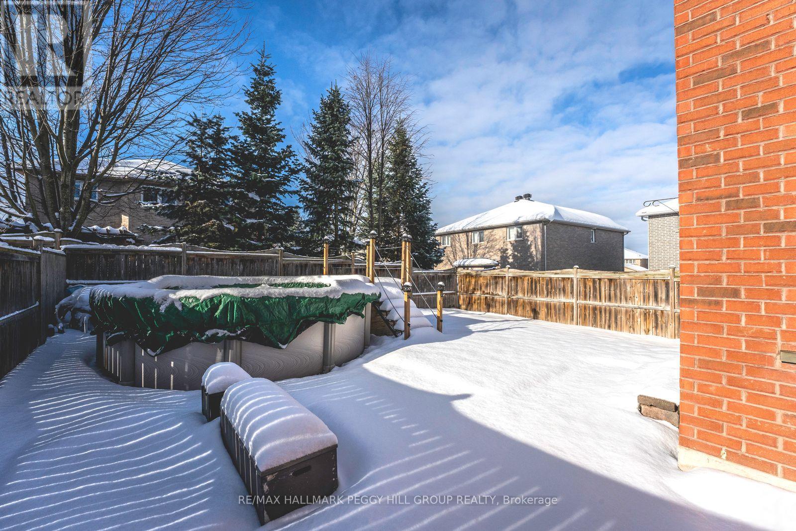 6 Laurelwood Lane, Barrie (Ardagh), Ontario  L4N 0Z8 - Photo 14 - S12610396