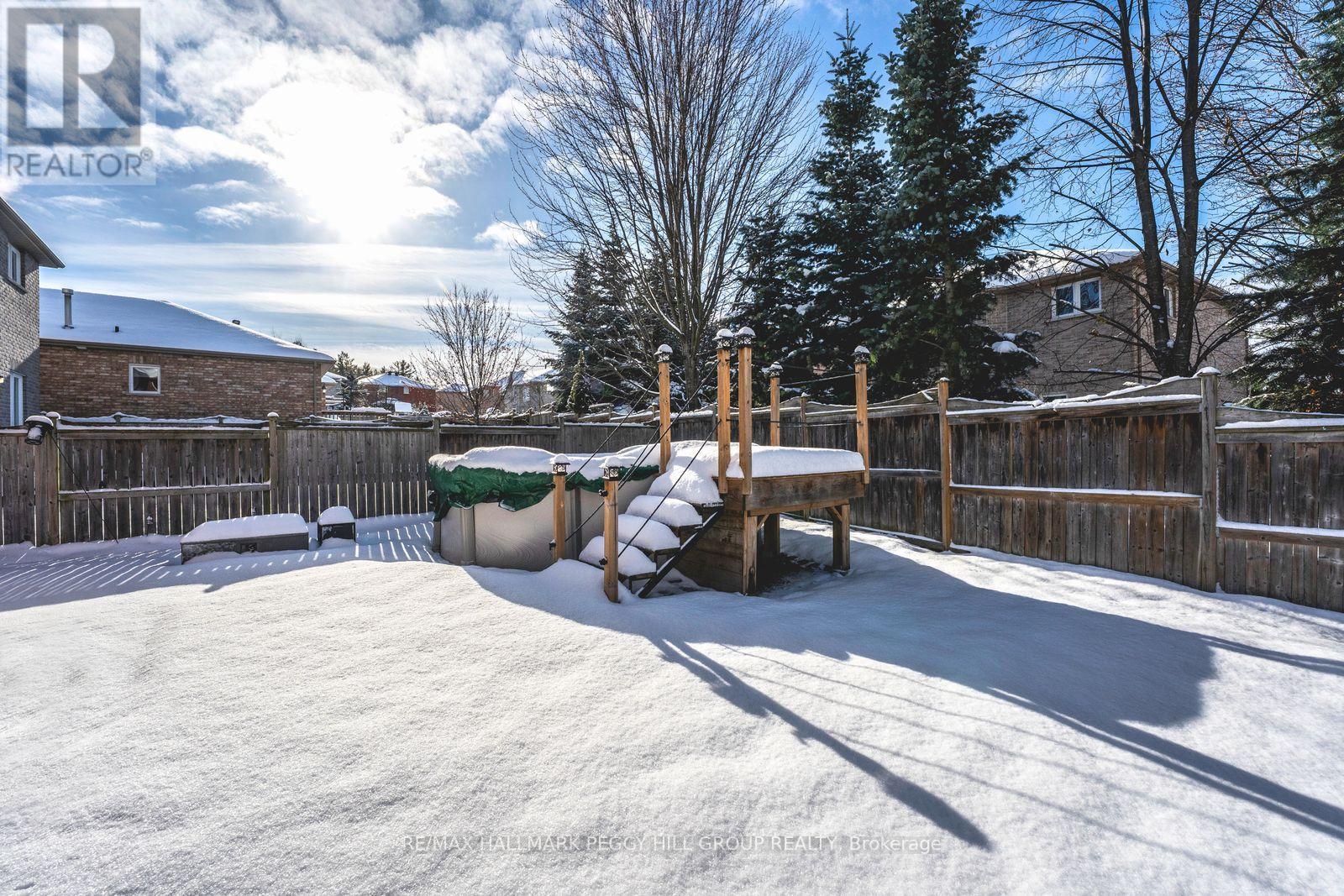 6 Laurelwood Lane, Barrie (Ardagh), Ontario  L4N 0Z8 - Photo 15 - S12610396