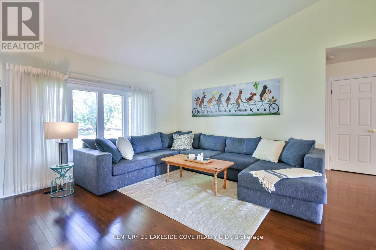 96 Bayshore Drive, Ramara (Brechin), Ontario  L0K 1B0 - Photo 28 - S12610404