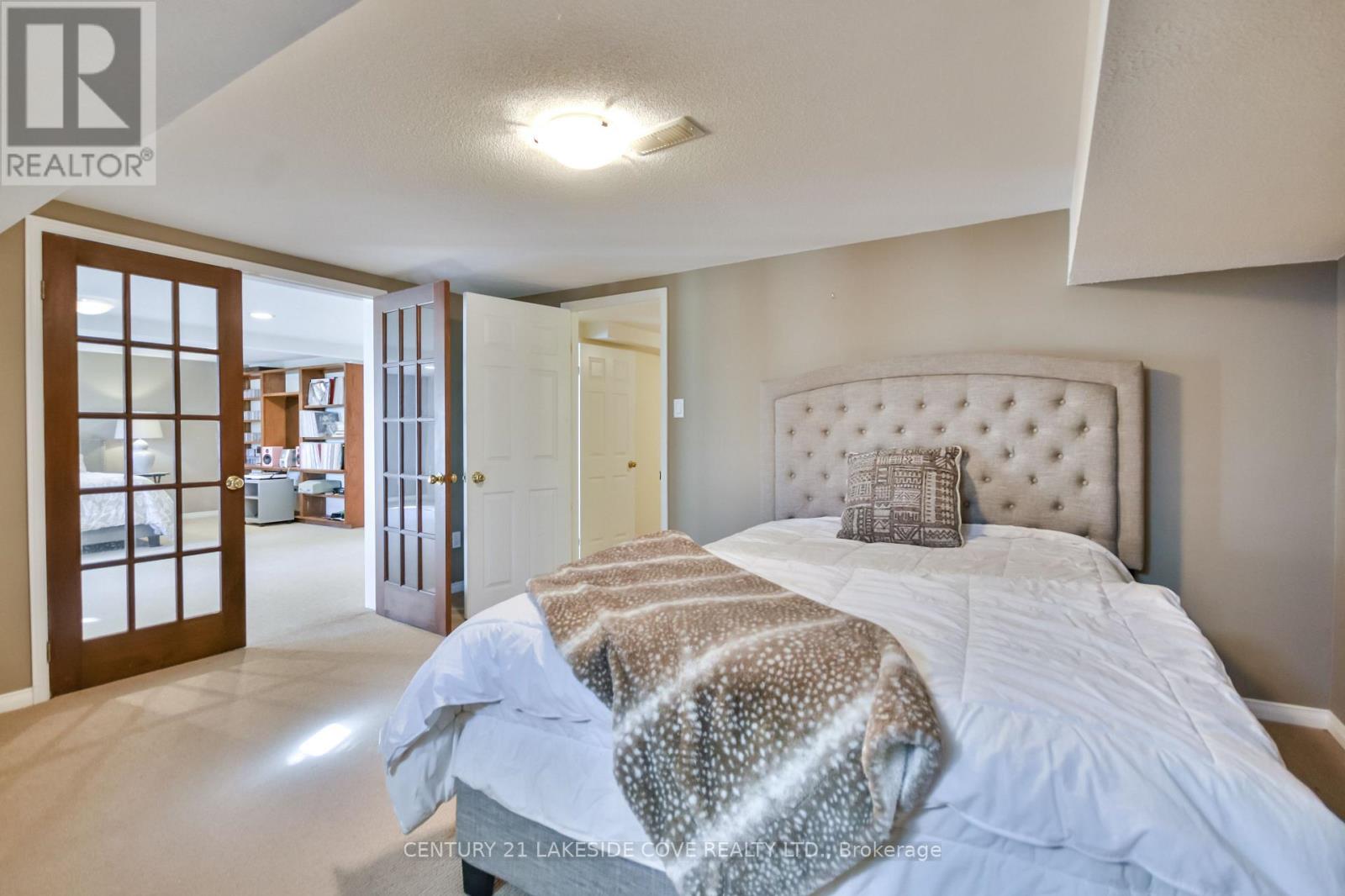 96 Bayshore Drive, Ramara (Brechin), Ontario  L0K 1B0 - Photo 33 - S12610404