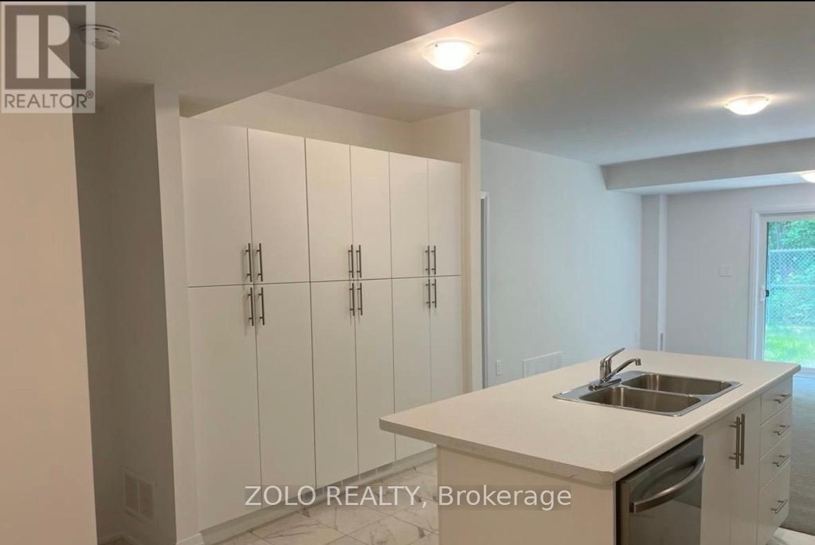 Lower - 11 Franklin Trail, Barrie, Ontario  L9J 0J1 - Photo 11 - S12610412