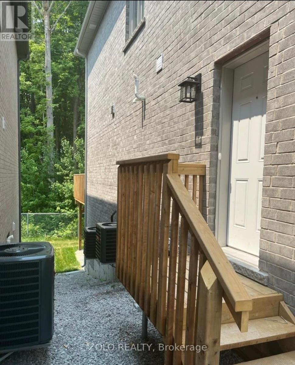 Lower - 11 Franklin Trail, Barrie, Ontario  L9J 0J1 - Photo 3 - S12610412