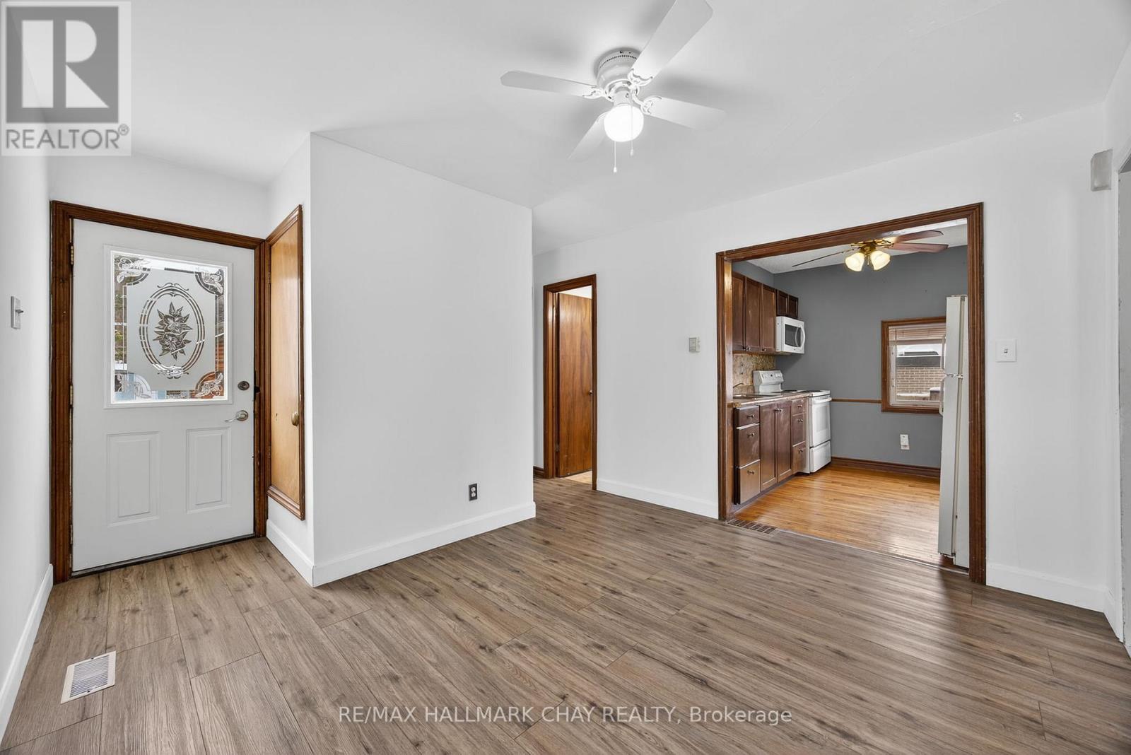 114 Burton Avenue, Barrie (Allandale), Ontario L4N 2R8 - Photo 14 - S12610466