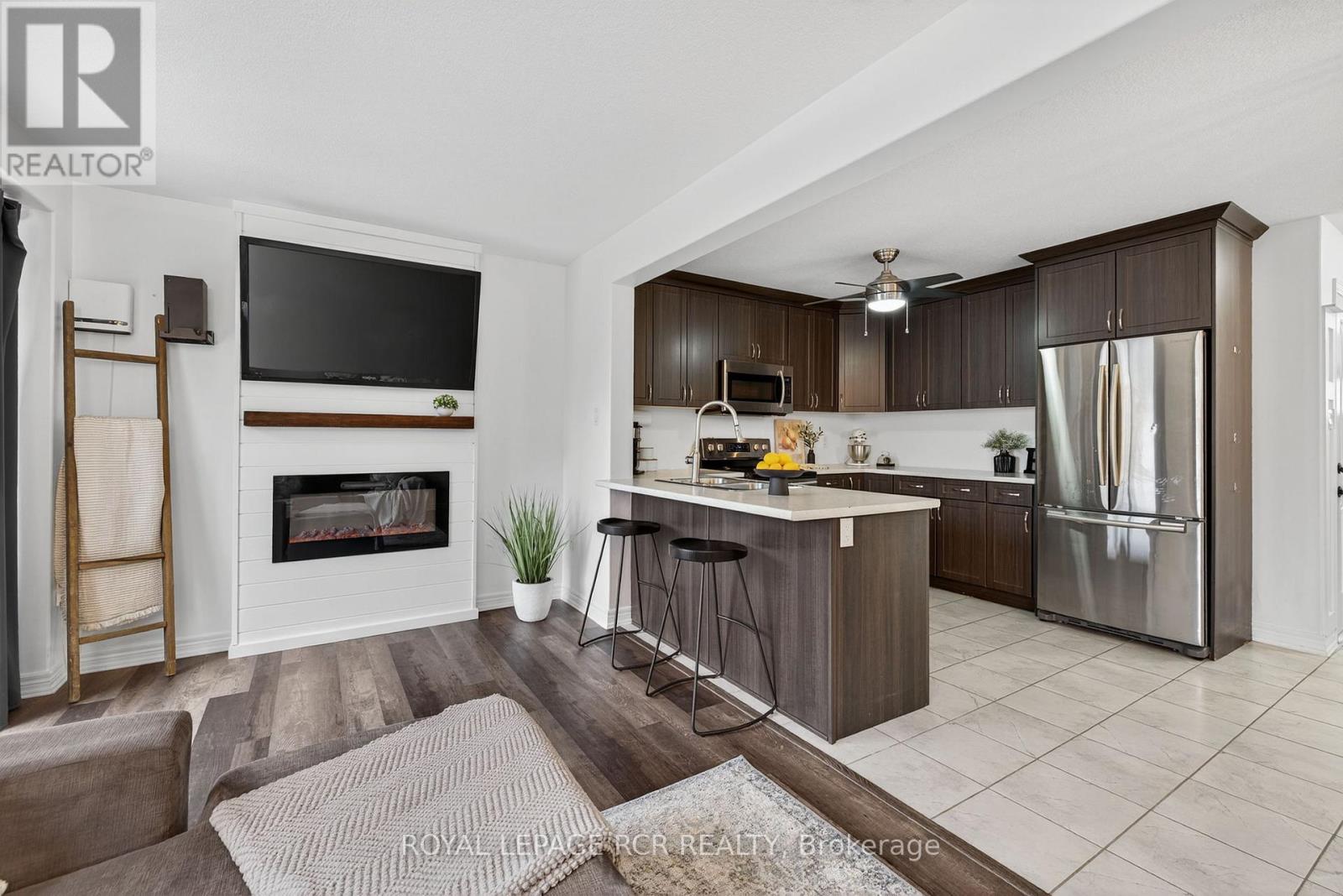 118 Parkinson Crescent, Orangeville, Ontario  L9W 6X3 - Photo 22 - W12542312