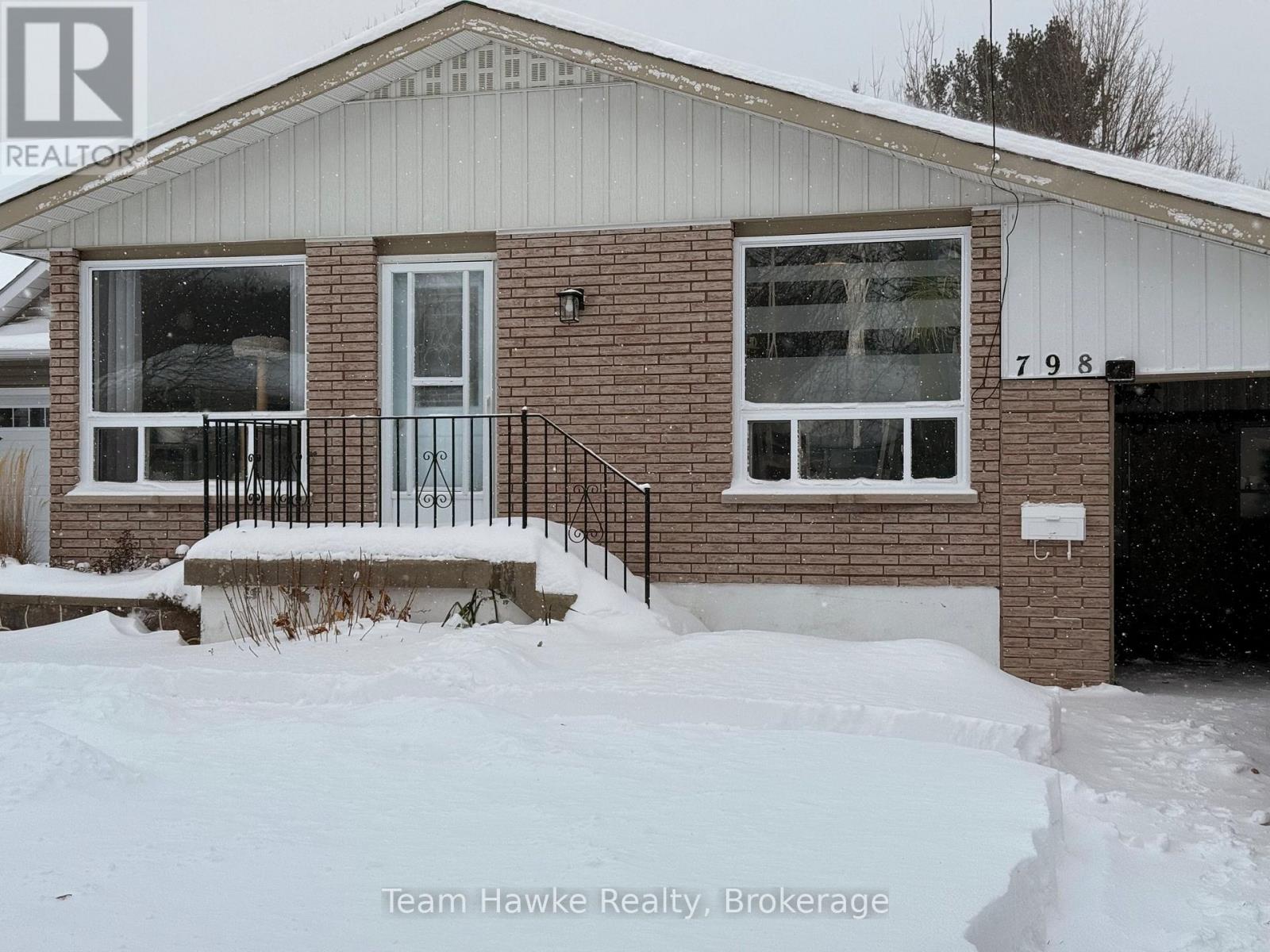 798 QUEBEC STREET, Midland, Ontario