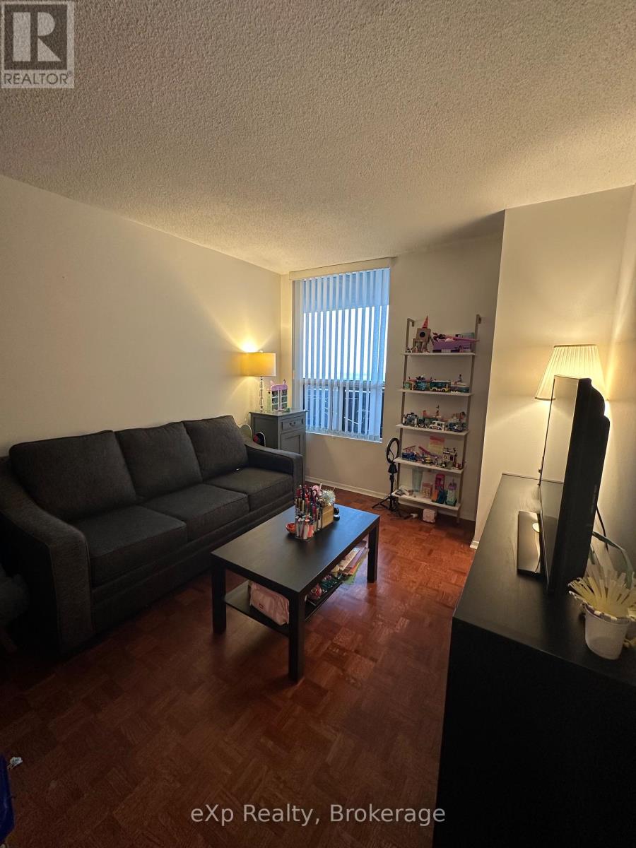 1805 - 1515 Lakeshore Road E, Mississauga, Ontario L5E 3E3 - Photo 15 - W12610548