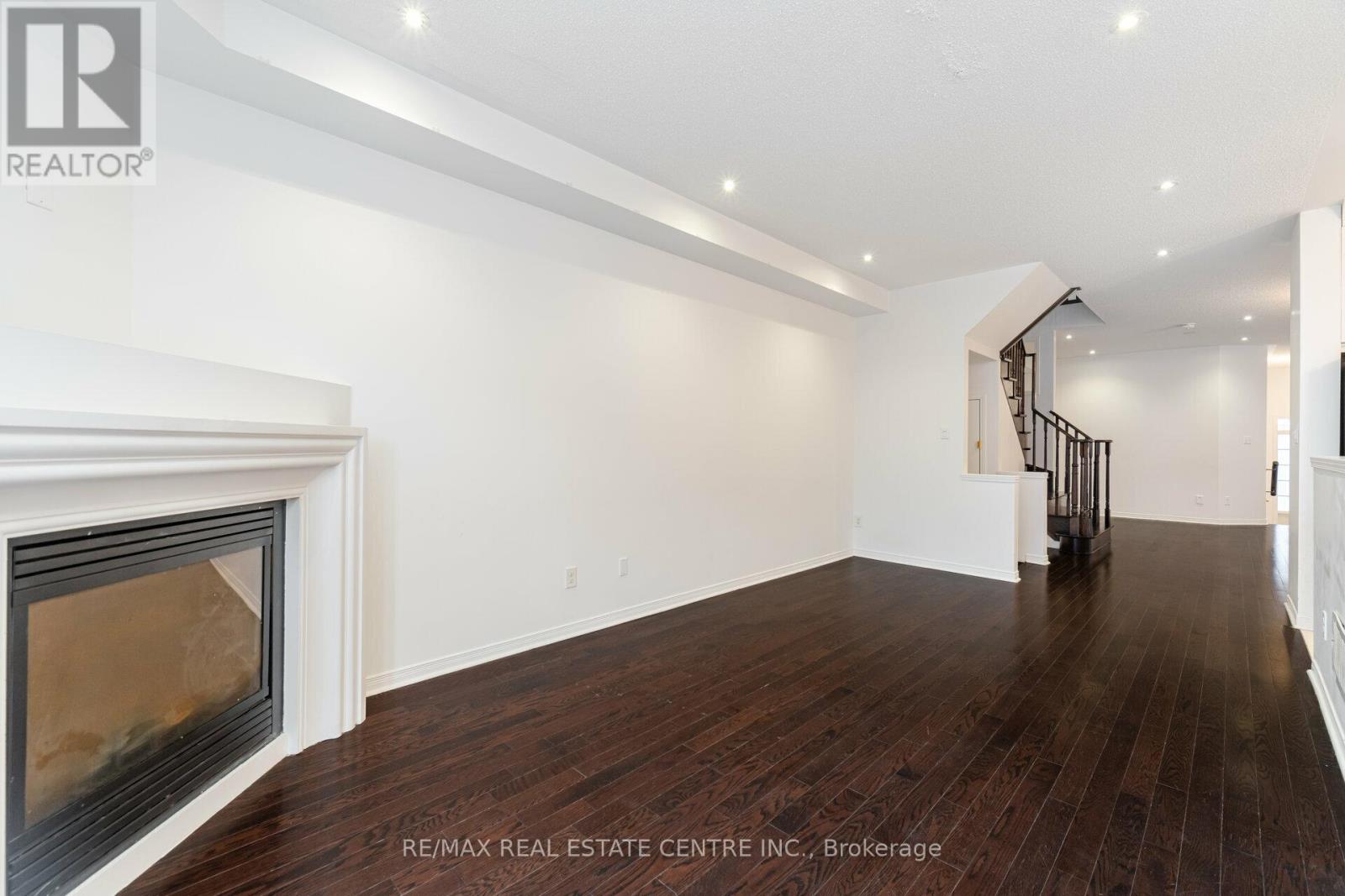 5099 Nestling Grove E, Mississauga, Ontario  L5M 0L3 - Photo 11 - W12610348