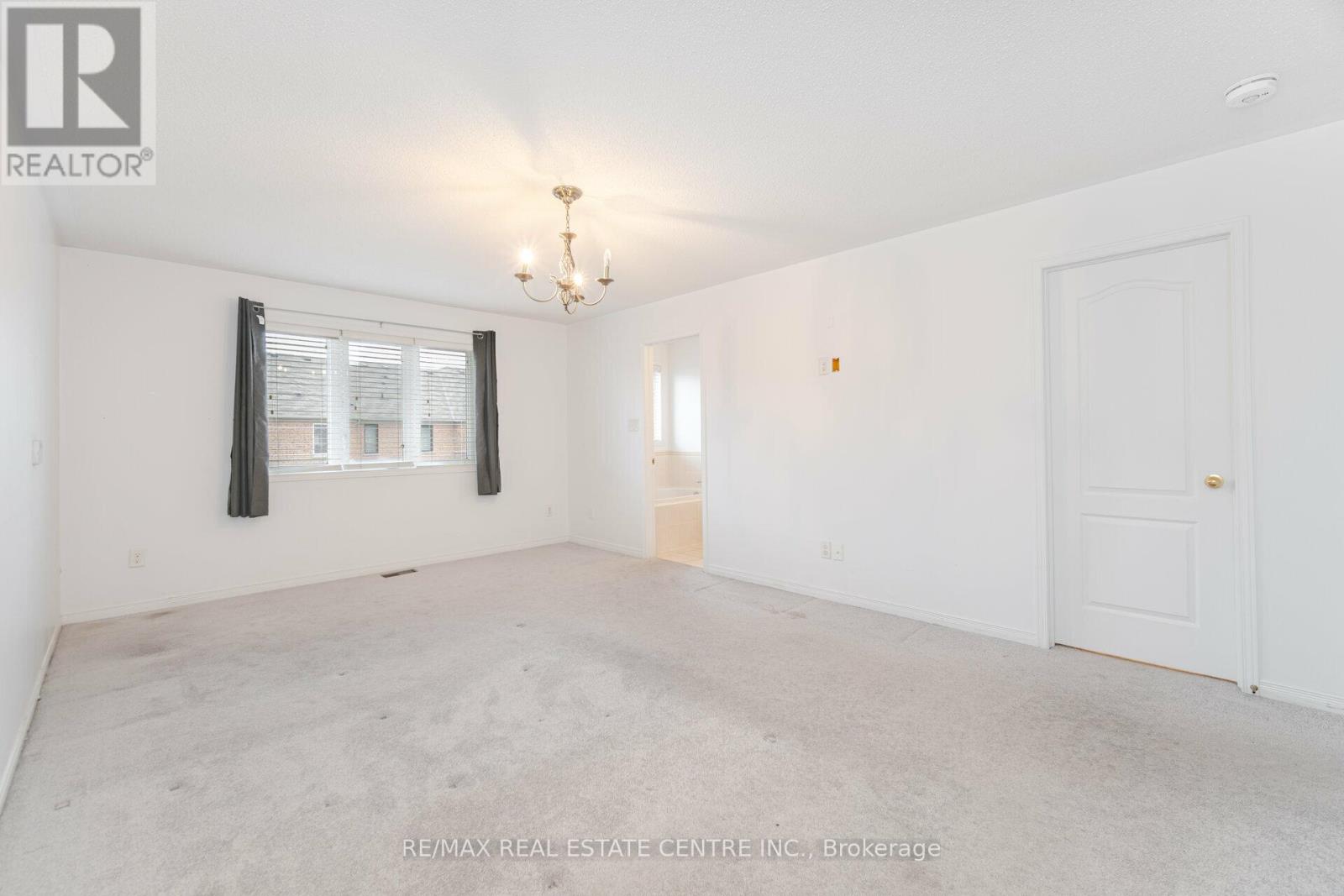 5099 Nestling Grove E, Mississauga, Ontario  L5M 0L3 - Photo 22 - W12610348