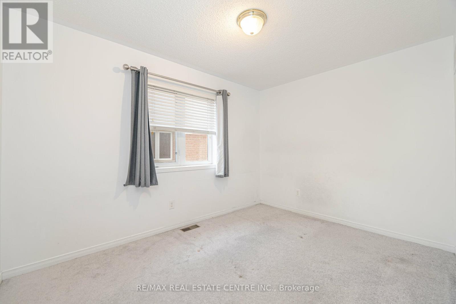 5099 Nestling Grove E, Mississauga, Ontario  L5M 0L3 - Photo 32 - W12610348