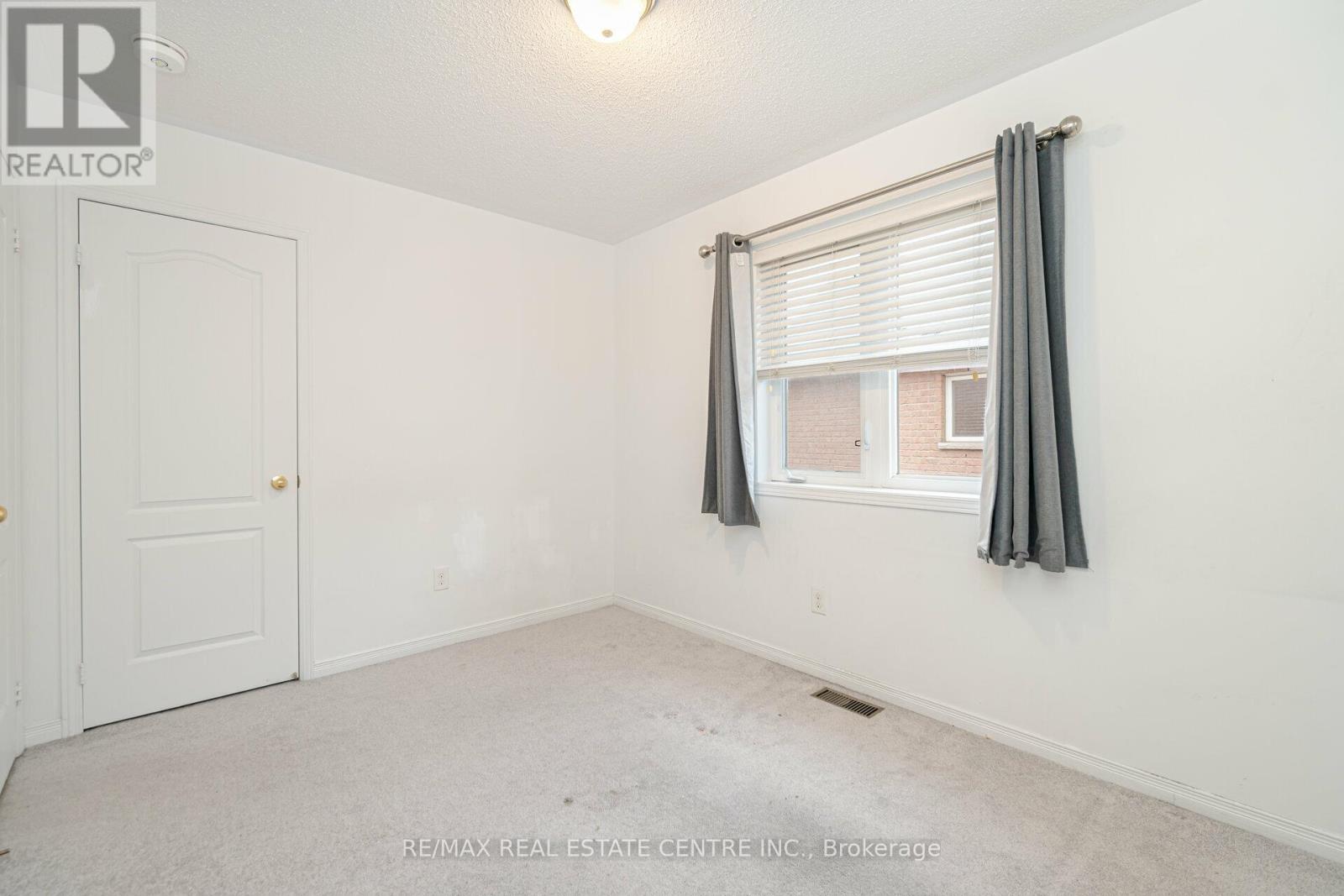 5099 Nestling Grove E, Mississauga, Ontario  L5M 0L3 - Photo 33 - W12610348