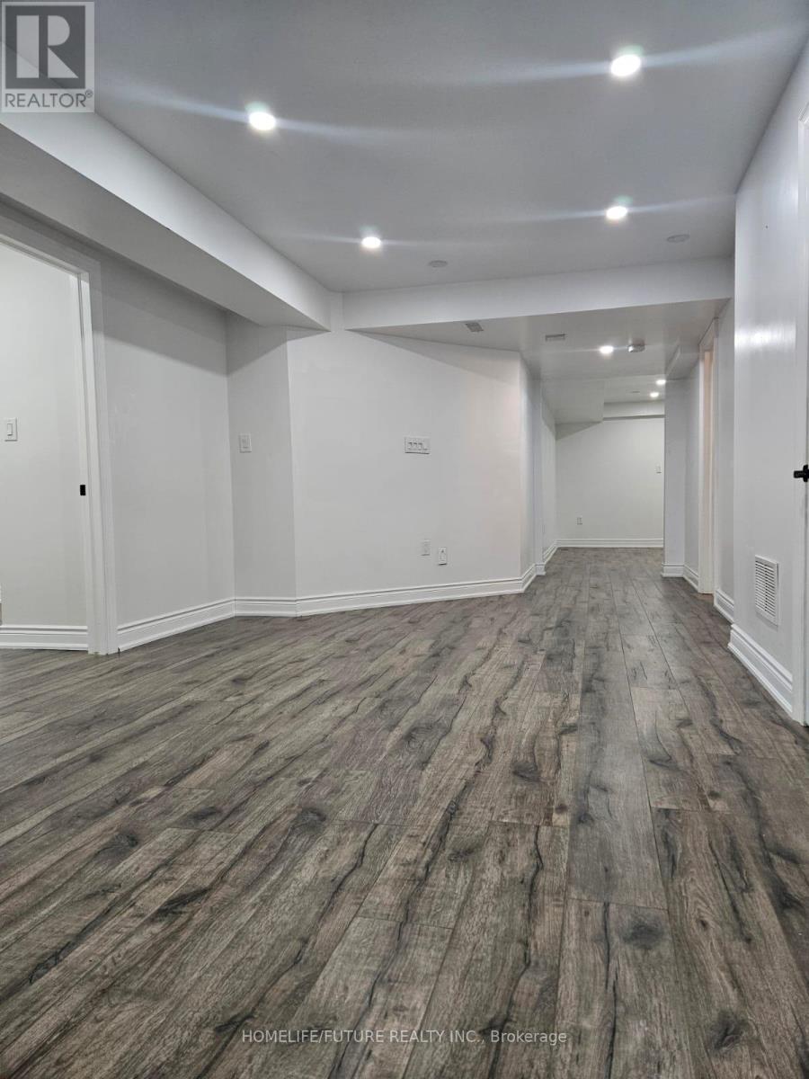 Bsmt - 26 Felix Close, Brampton (Northwest Brampton), Ontario  L7A 4K5 - Photo 10 - W12610378