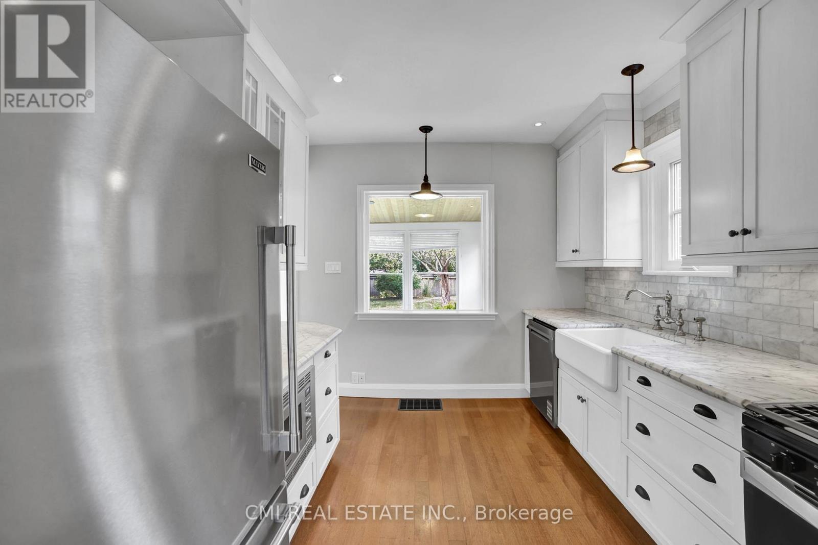 978 North Shore Boulevard W, Burlington, Ontario  L7T 1B1 - Photo 16 - W12610418