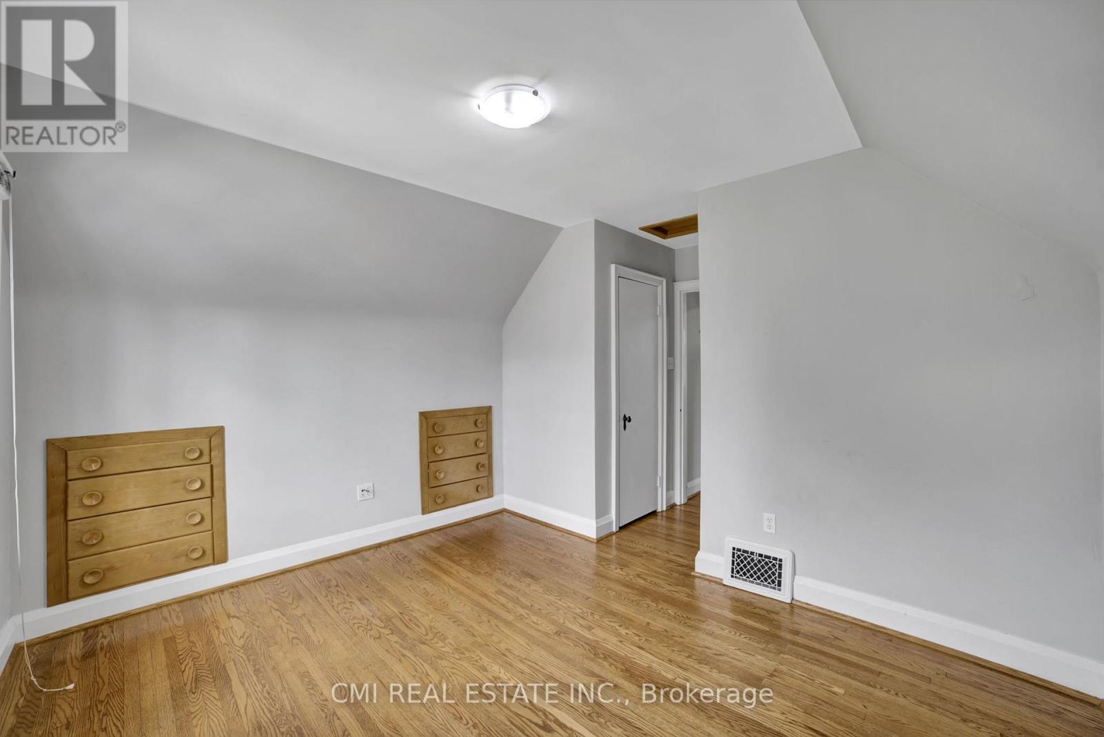 978 North Shore Boulevard W, Burlington, Ontario  L7T 1B1 - Photo 21 - W12610418