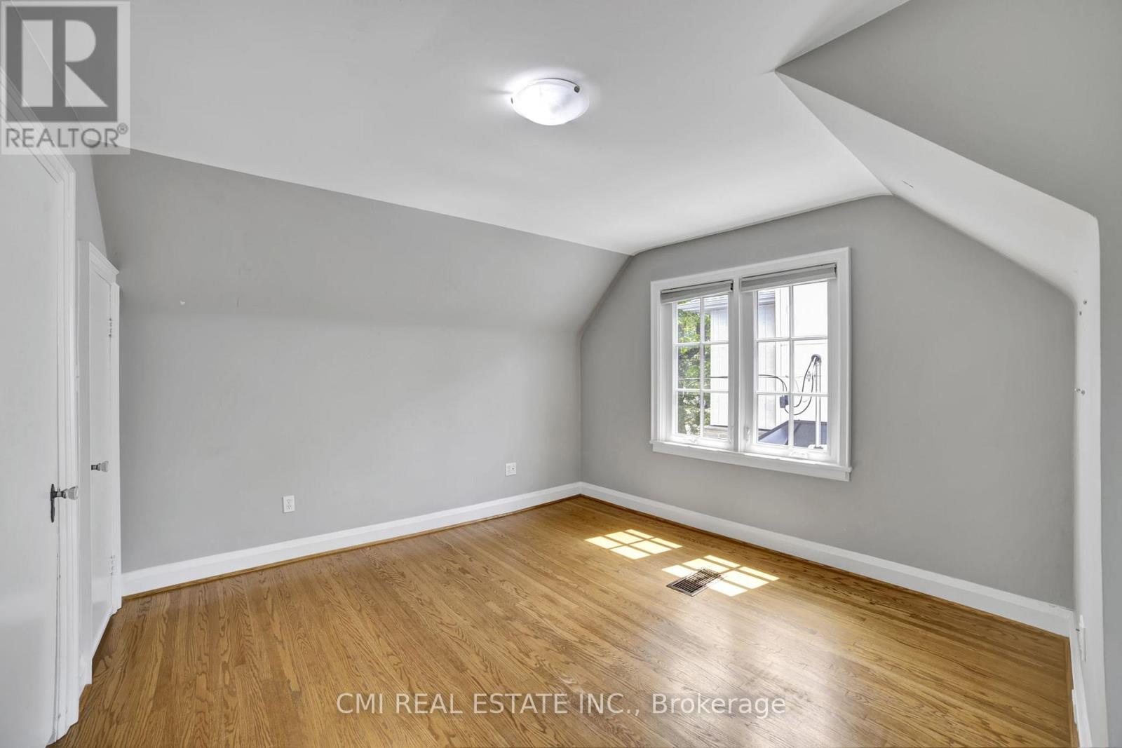 978 North Shore Boulevard W, Burlington, Ontario  L7T 1B1 - Photo 24 - W12610418