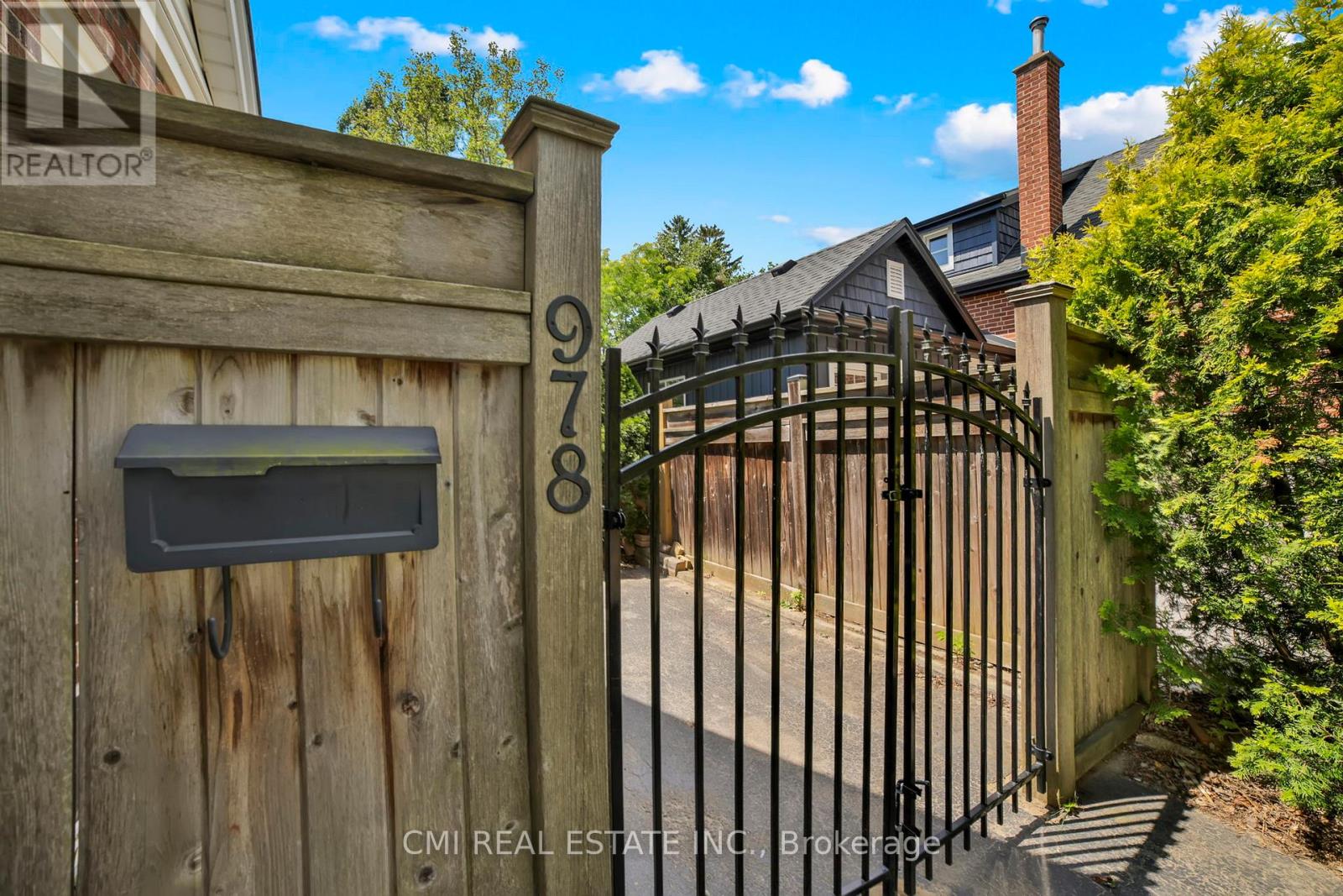 978 North Shore Boulevard W, Burlington, Ontario  L7T 1B1 - Photo 36 - W12610418