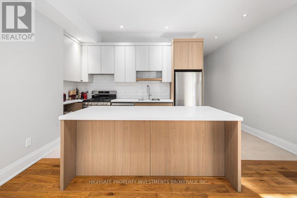 Main - 81 St John's Road, Toronto (Junction Area), Ontario  M6P 1T8 - Photo 11 - W12610434