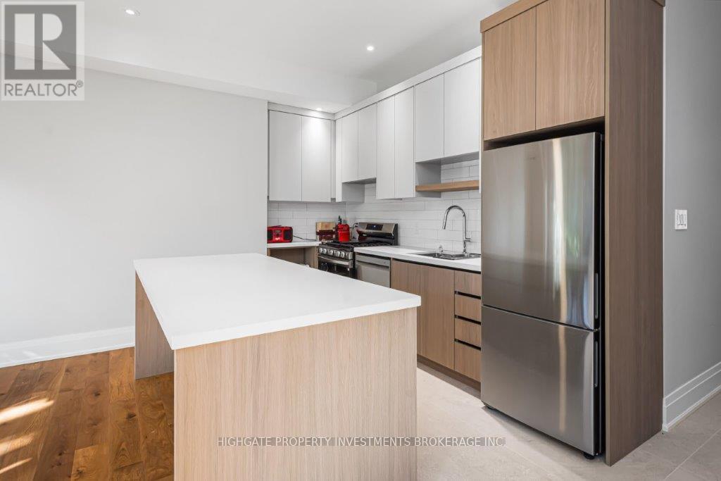 Main - 81 St John's Road, Toronto (Junction Area), Ontario  M6P 1T8 - Photo 8 - W12610434