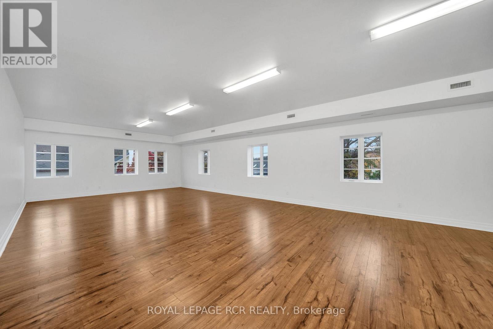 2nd Lvl - 27-31 King Street E, Caledon, Ontario  L7E 1C2 - Photo 11 - W12610438